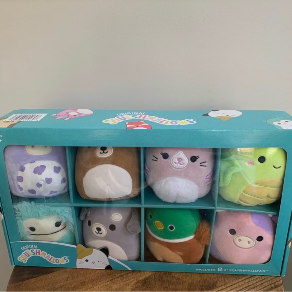 NEW 5" Squishmallows Boxed Set
(Patty the Cow, Joelle, Avery, Meadow,
Pilar...)
